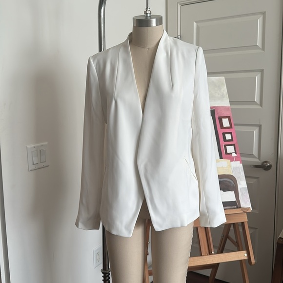 NWT Banana Republic White Suit Jacket — super cute!! - Picture 2 of 6